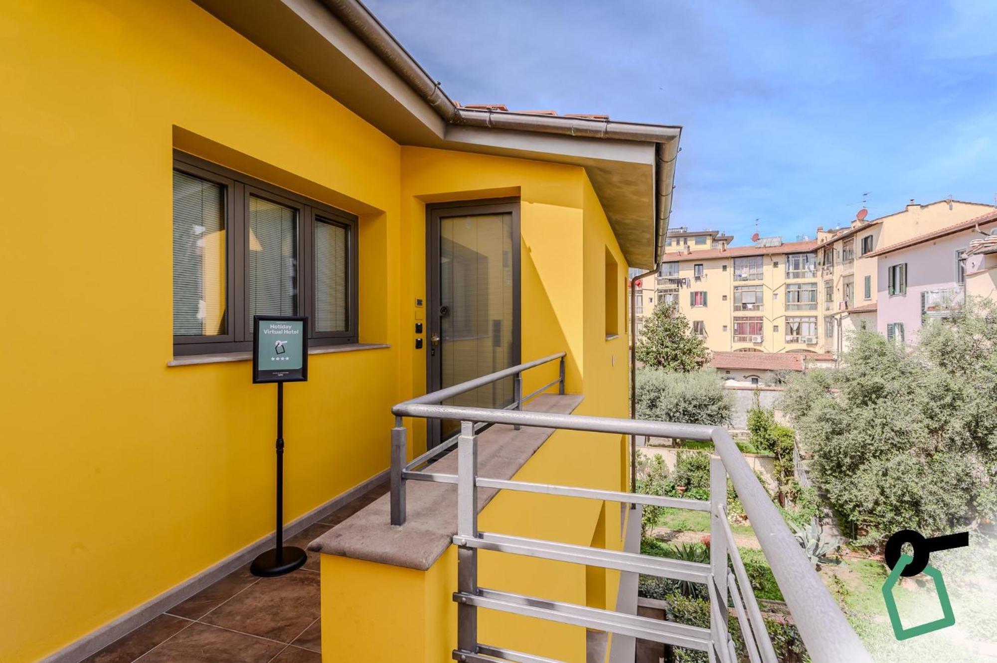 Hotiday Aparthotel Firenze Exterior photo