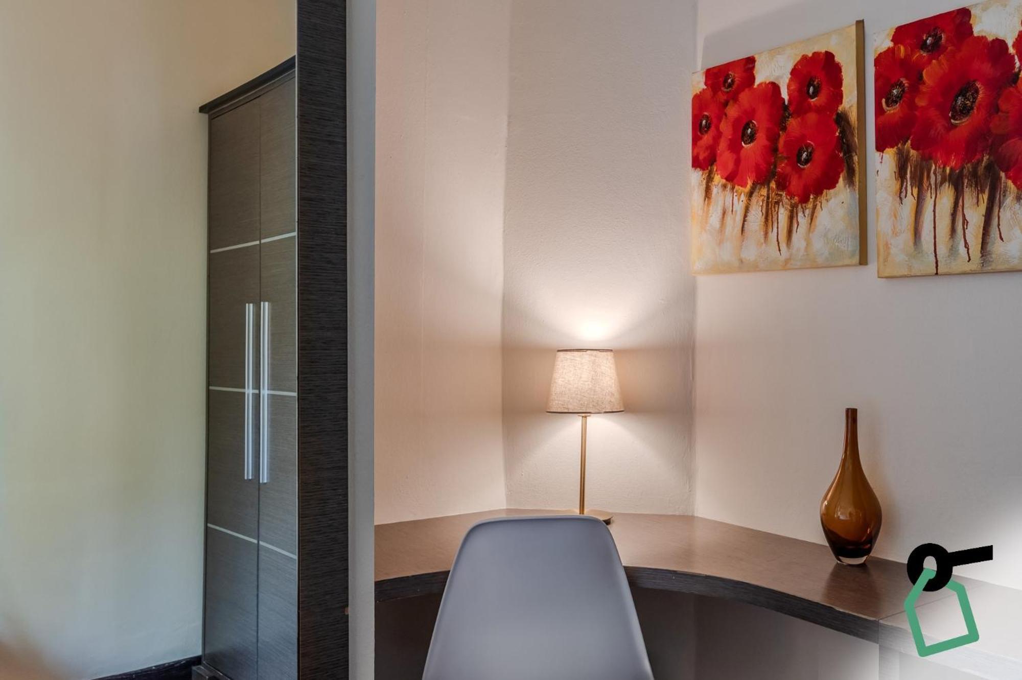 Hotiday Aparthotel Firenze Exterior photo