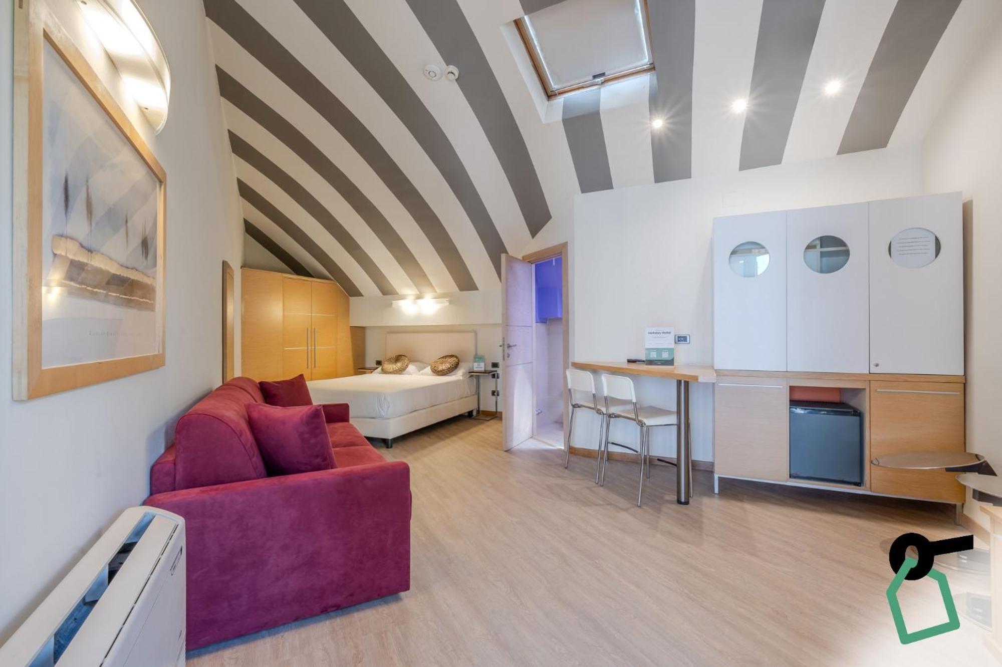 Hotiday Aparthotel Firenze Exterior photo